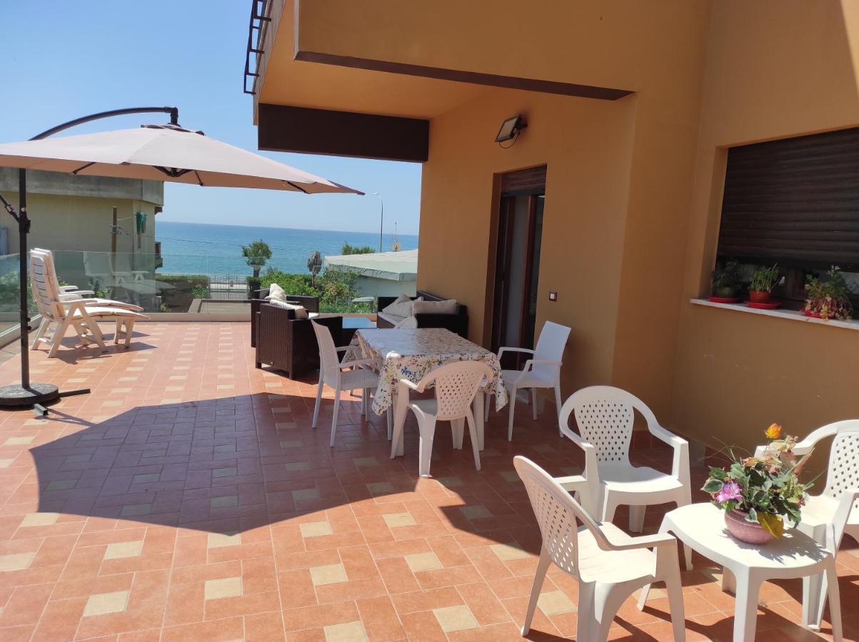 Stella Di Mare Villa Terracina Buitenkant foto